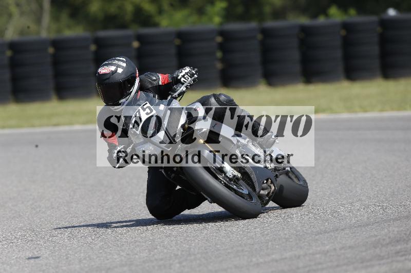 /45 10.08.2025 Plüss Moto Sport ADR/Einsteiger/575